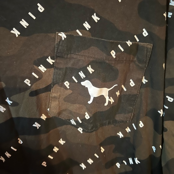 EUC PINK long sleeve camo tee, with white graphics. Pocket front. Oversized - Picture 3 of 4